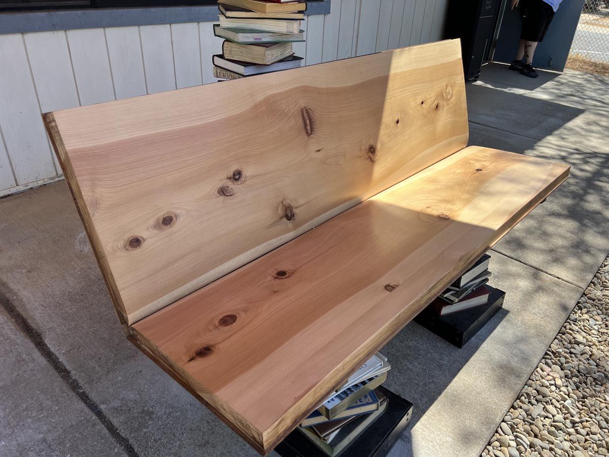 01 book benchx900 01 book benchx900